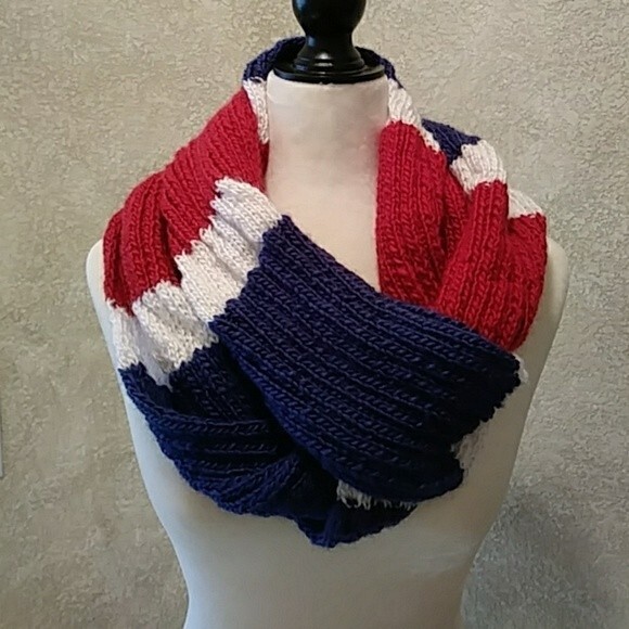 Infinity Scarf Wrap Handmade NEW - Picture 2 of 5